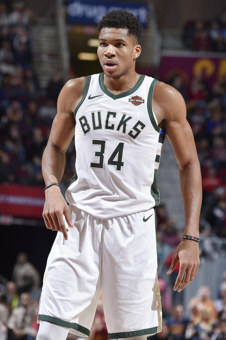 斯卢茨基：虽然排名不是很理想，但我们依然会尽全力打好比赛（斯卢茨基：排名不佳，我们仍将全力以赴打好每场比赛）