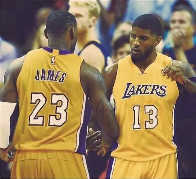 英超球员专访：萨拉赫谈赛季目标,（英超独家专访：萨拉赫畅谈新赛季目标）